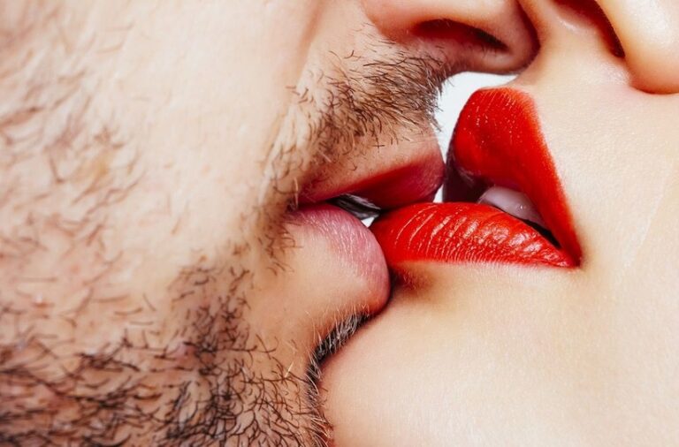 كيف يمكن لفيديوهات xnxx المساعدة في استكشاف التخيلات المشتركة
